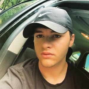 Meet your Posher, Alec